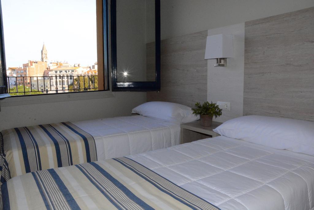 פלאמוס Apartaments La Catifa Now With Elevator!!! מראה חיצוני תמונה